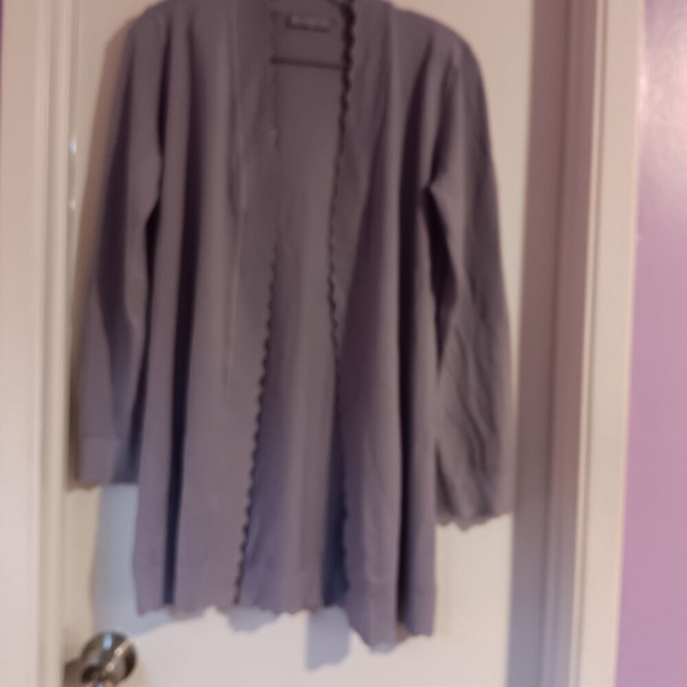 Women's Evolution by Cyrus Lavender Scalloped Detail Open Front Cardigan